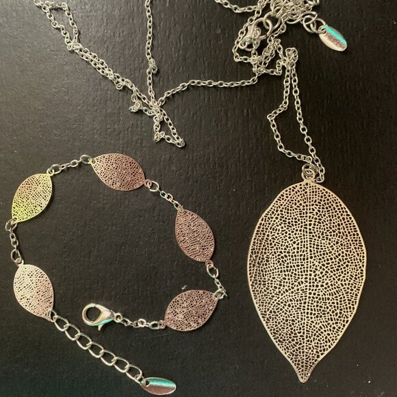 Vintage LBVYR Leaf Necklace & Bracelet - Picture 1 of 6